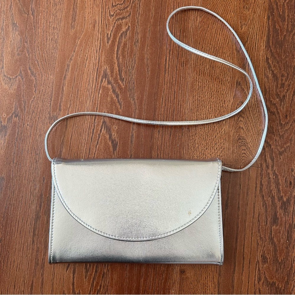 Vintage Silver Crossbody Evening Bag - Sleek Metallic Women’s Clutch